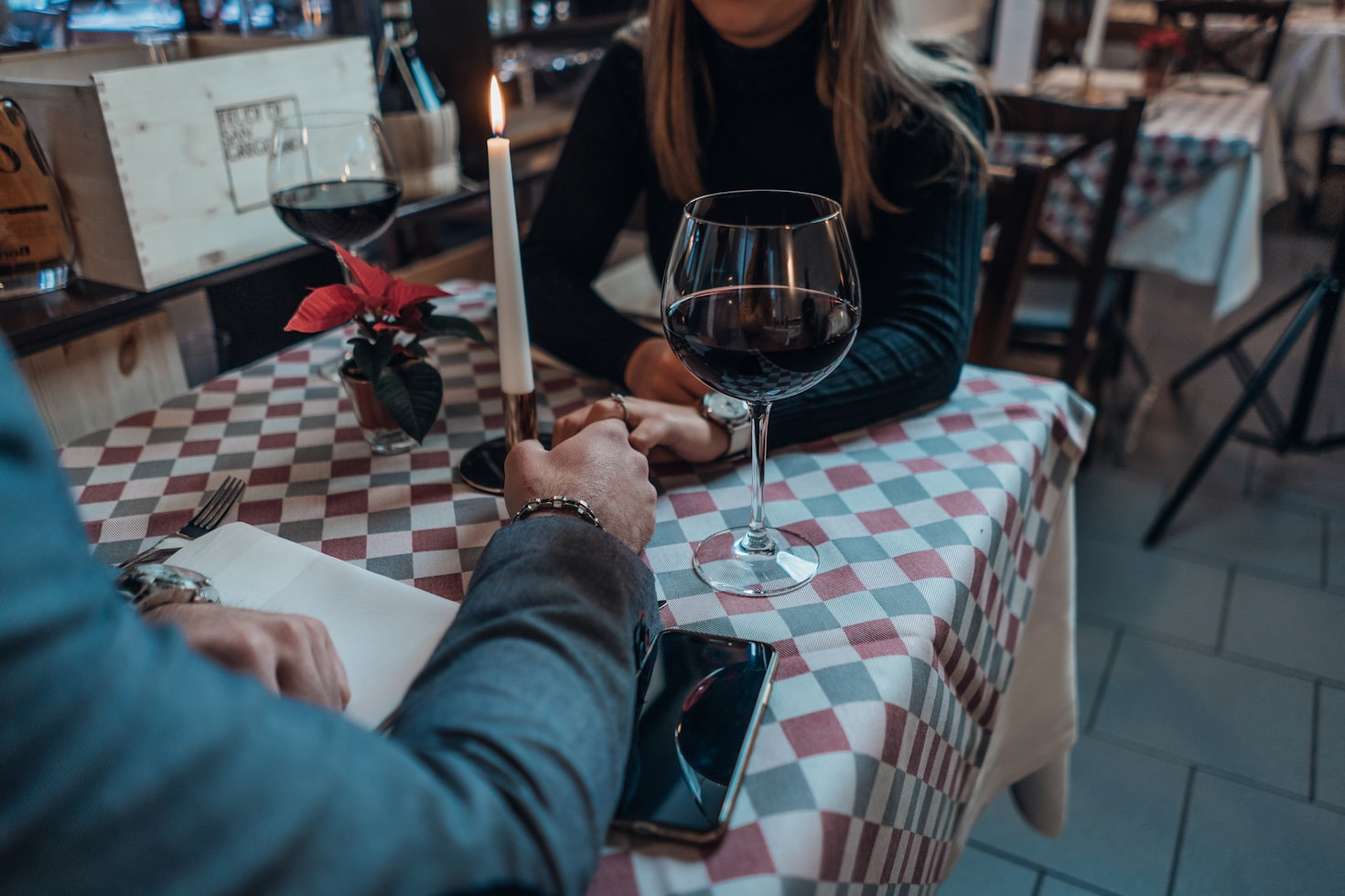 5 Tips to Perfect Your Online Dating Profile